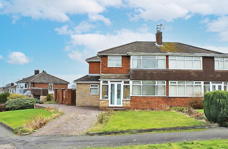 3 bedroom semidetached house for sale in Wendover Road, ETTINGSHALL
