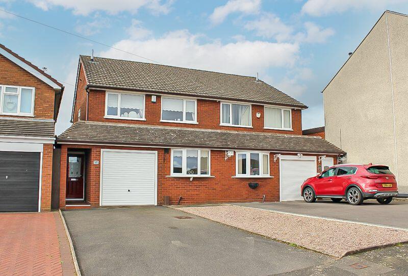 3 bedroom semidetached house for sale in Grosvenor Road, LOWER GORNAL