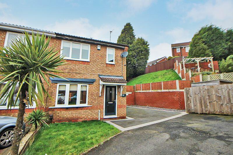 3 bedroom semidetached house for sale in Club Row, UPPER GORNAL, DY3