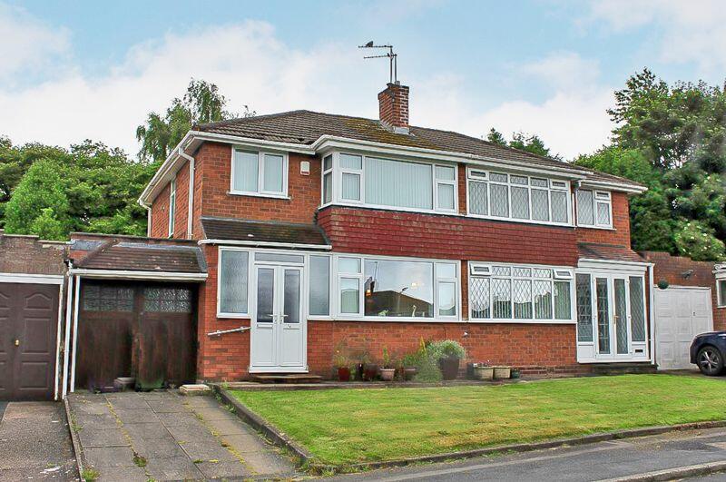 3 bedroom semidetached house for sale in Waverley Crescent, Lanesfield