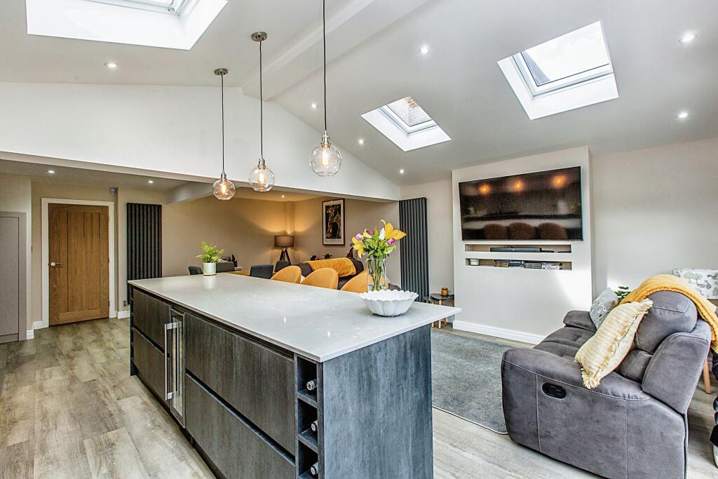 3 bedroom detached house for sale in Millersgate, Cottam, Preston