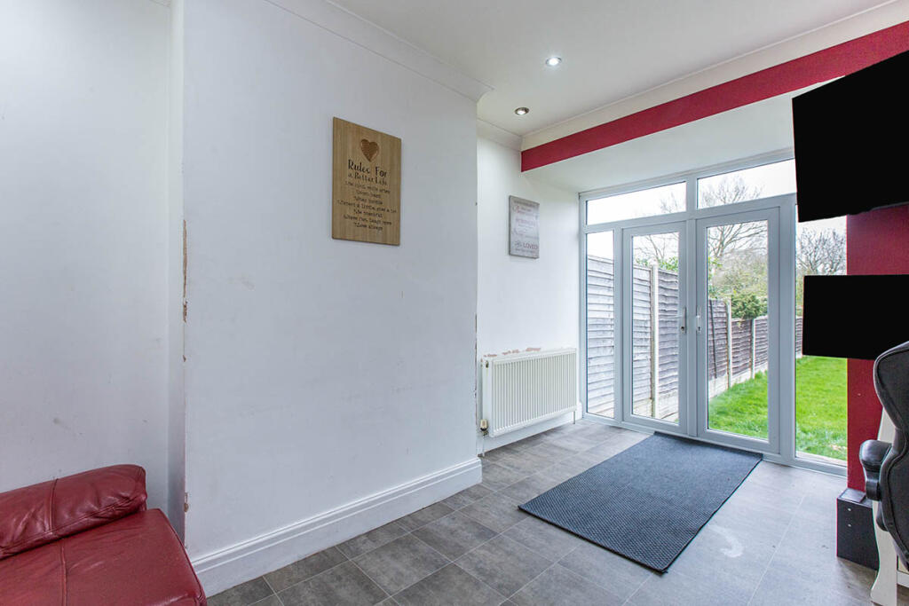 3 bedroom semidetached house for sale in Glenluce Drive, Preston