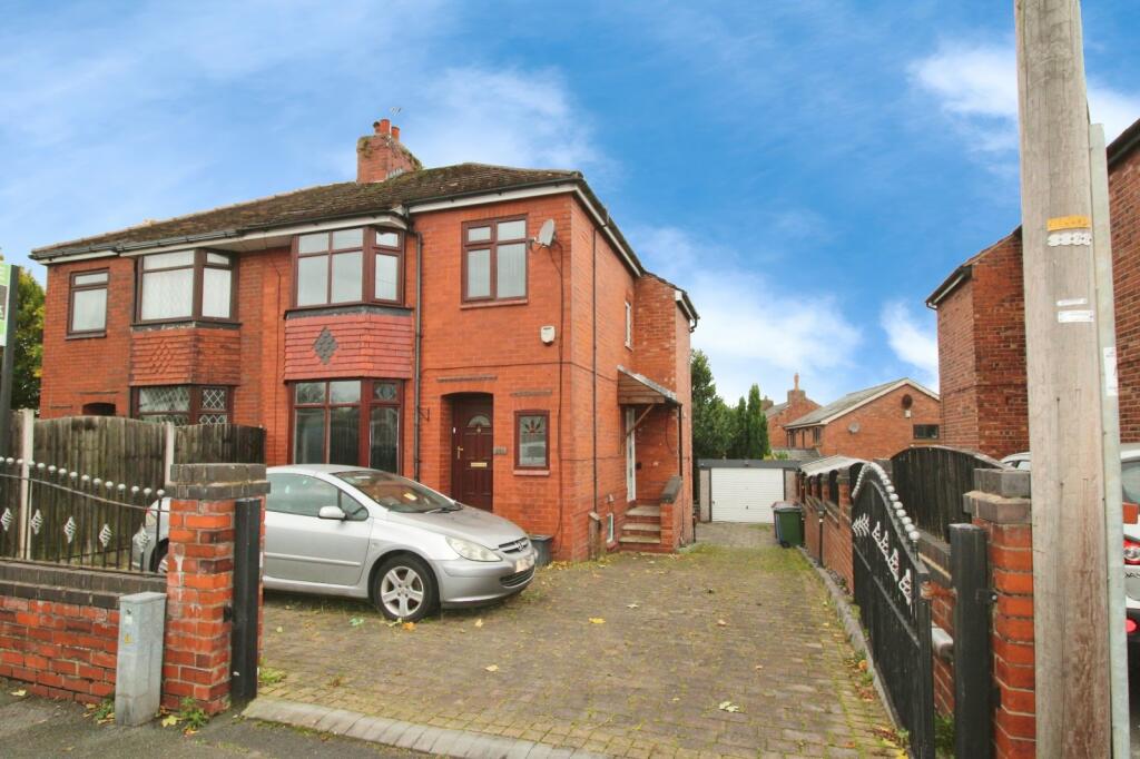 3 bedroom semidetached house for sale in Reddish Road, Stockport