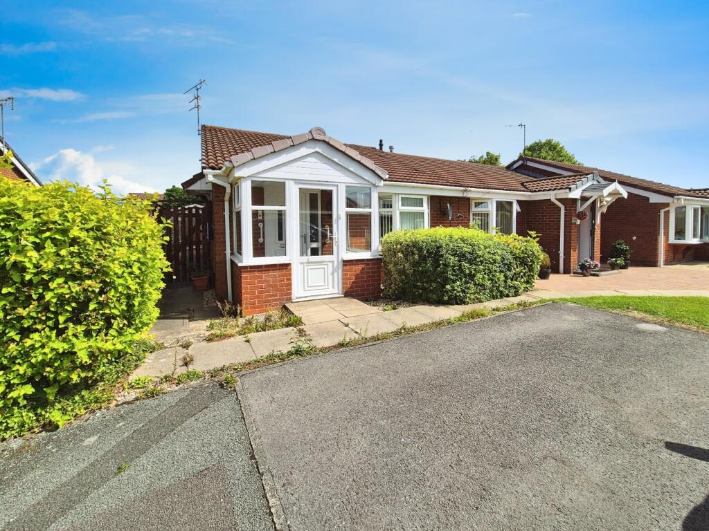 Main image of property: Exford Close, Reddish, Stockport, Greater Manchester, SK5