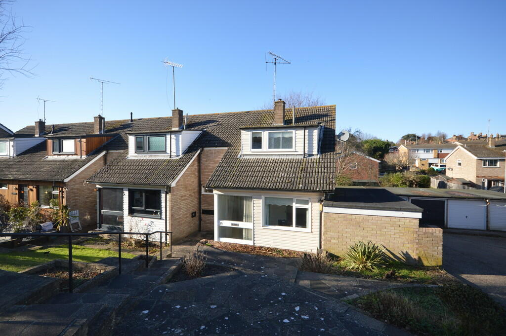 3 bedroom end of terrace house for sale in Valley Road, Wivenhoe, CO7