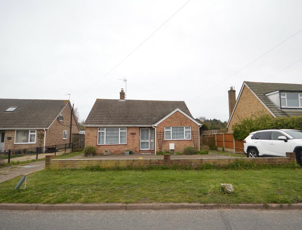3 bedroom detached bungalow for sale in Red Barn Road, Brightlingsea, CO7
