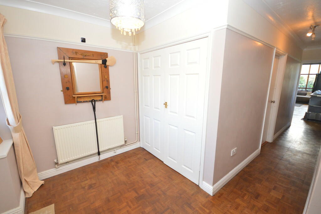 Additional property image - Sparrows Corner, Great Oakley, Harwich