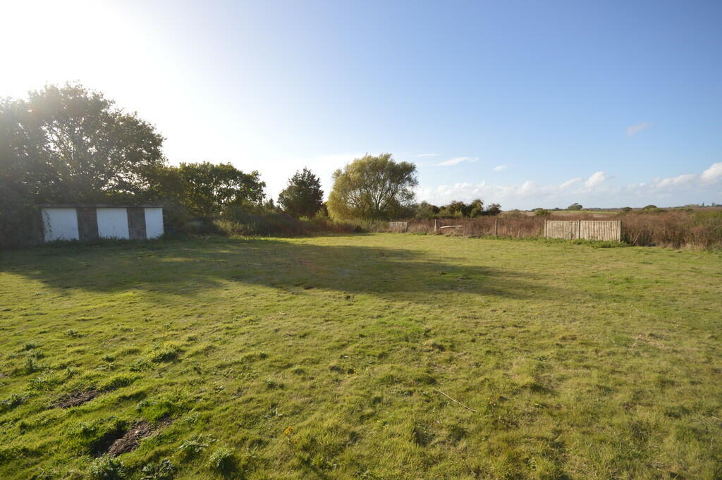 Additional property image - Sparrows Corner, Great Oakley, Harwich