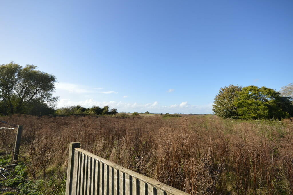 Additional property image - Sparrows Corner, Great Oakley, Harwich