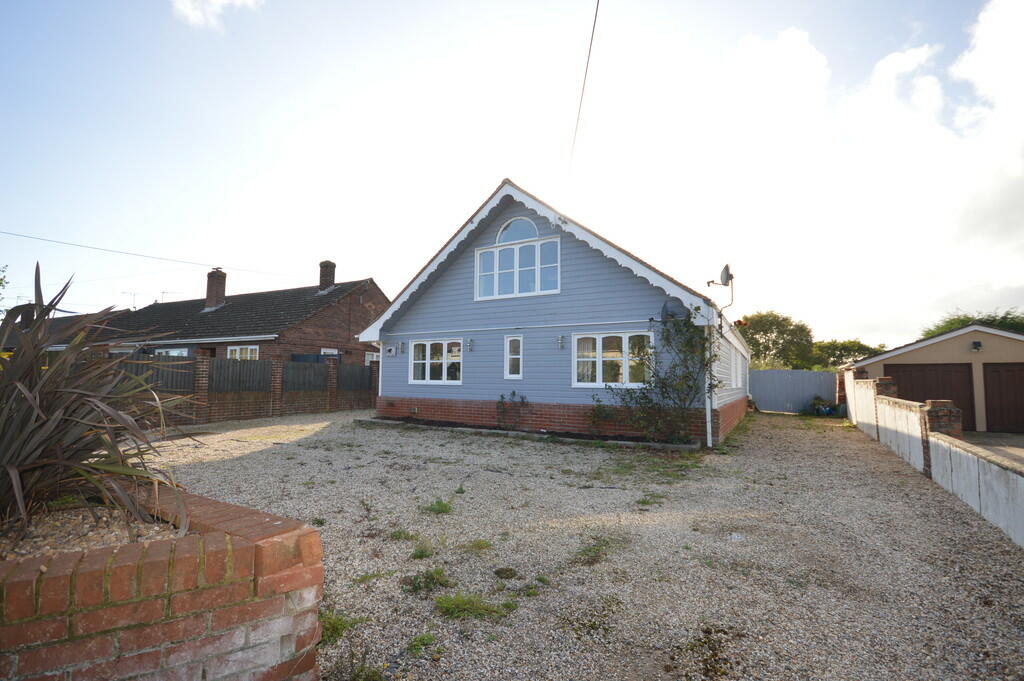 Additional property image - Sparrows Corner, Great Oakley, Harwich