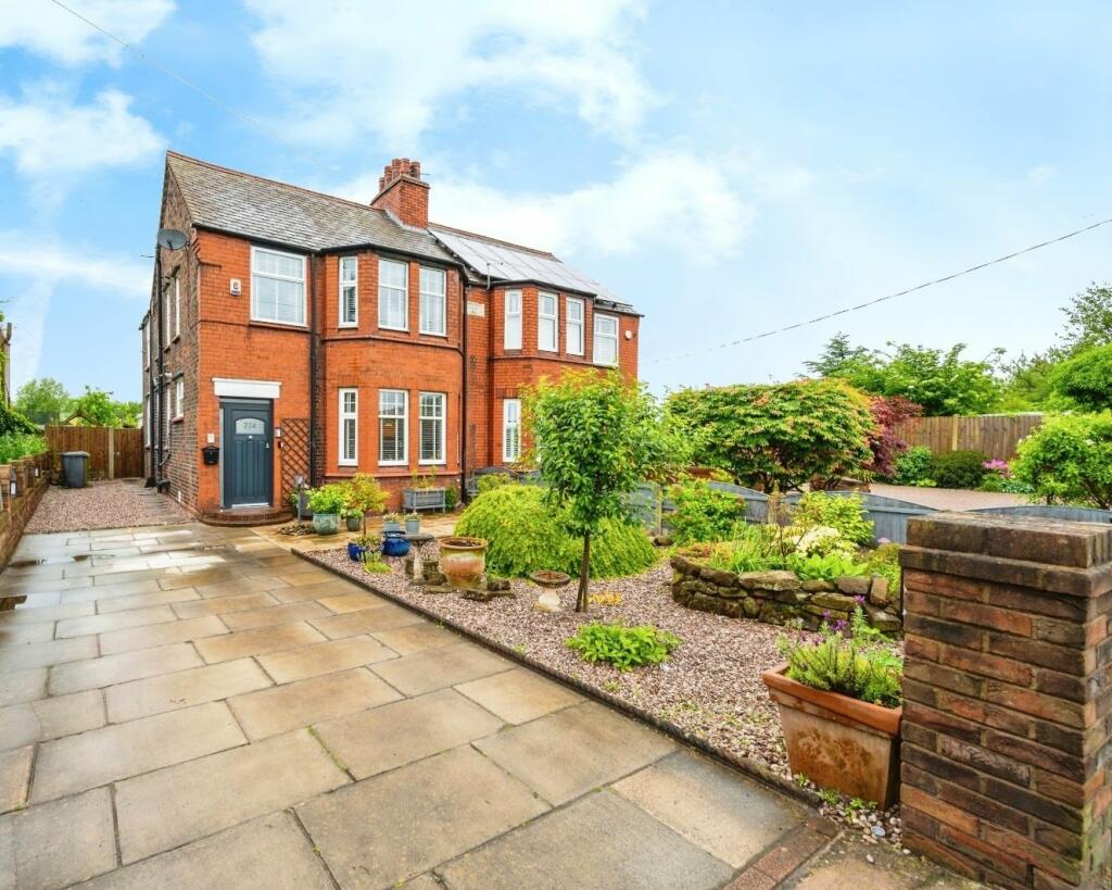 4 bedroom semidetached house for sale in Mill Lane, Widnes, Cheshire, WA8