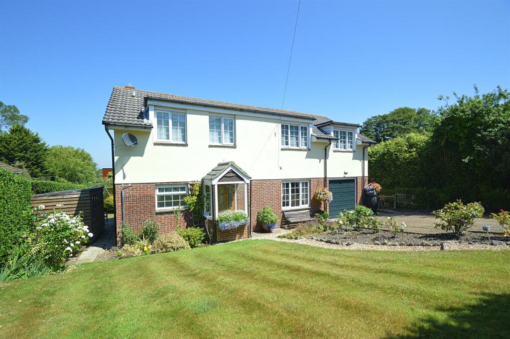 Main image of property: POPULAR VILLAGE LOCATION * WHITWELL