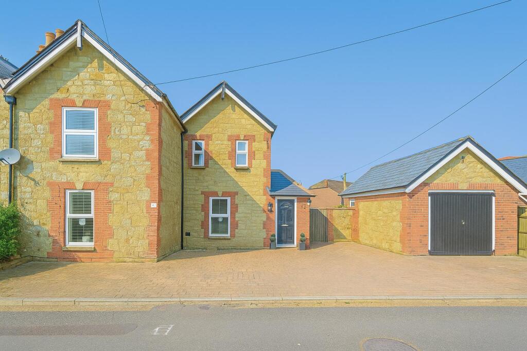 Main image of property: IDEAL FAMILY HOME * WROXALL