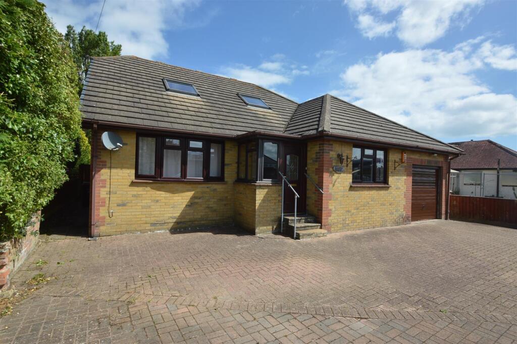 3 bedroom detached bungalow