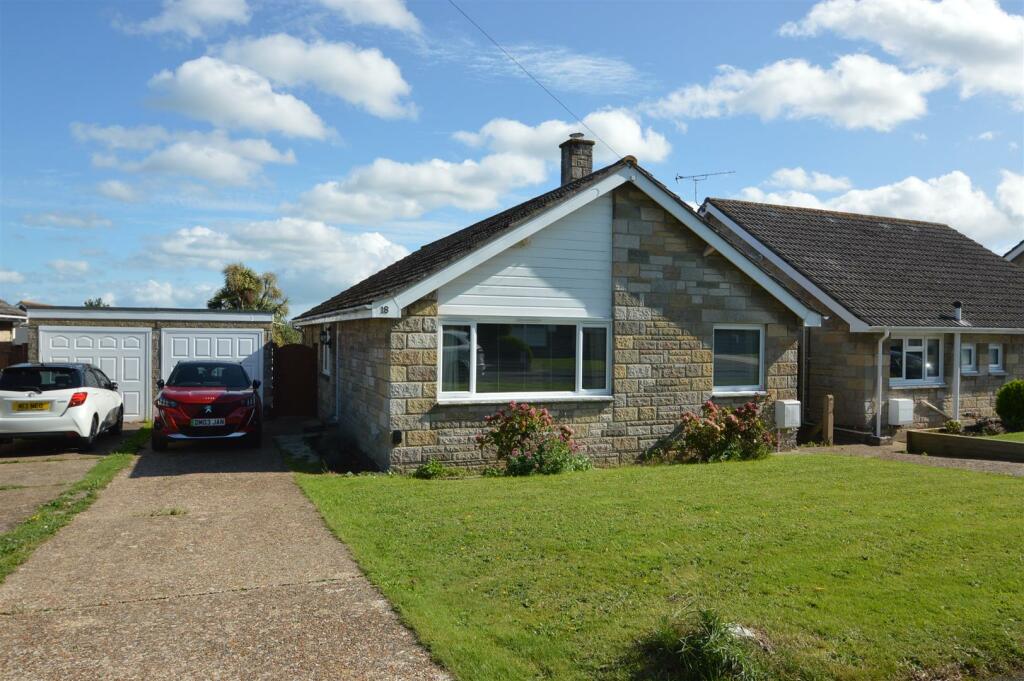 3 bedroom detached bungalow for sale in Wootton Village, PO33