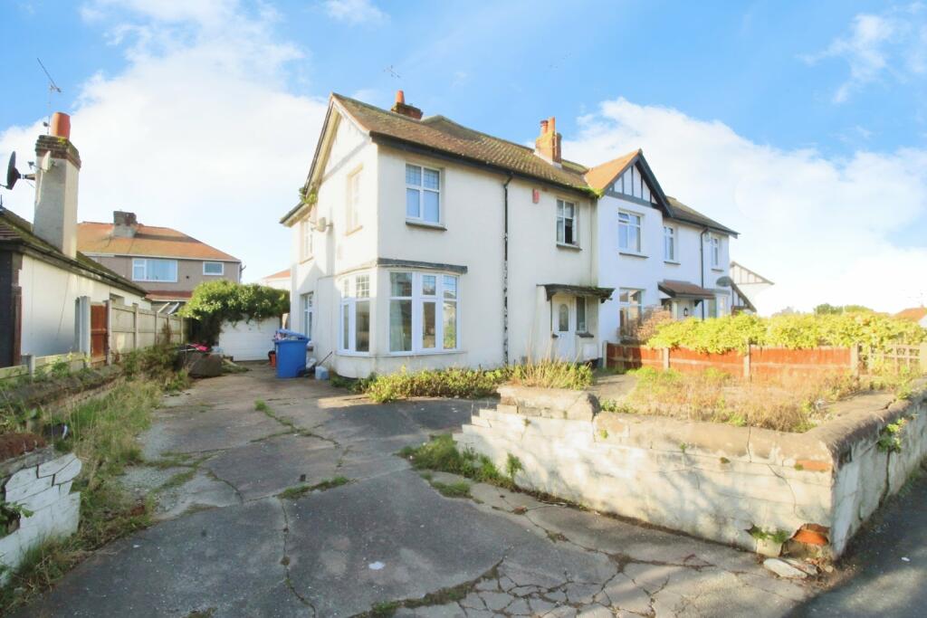 3 bedroom semidetached house for sale in Rhuddlan Road, Rhyl, Denbighshire, LL18