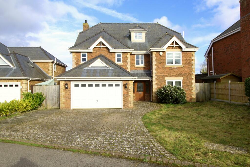 5 bedroom detached house for sale in Castlefields, Rhuddlan