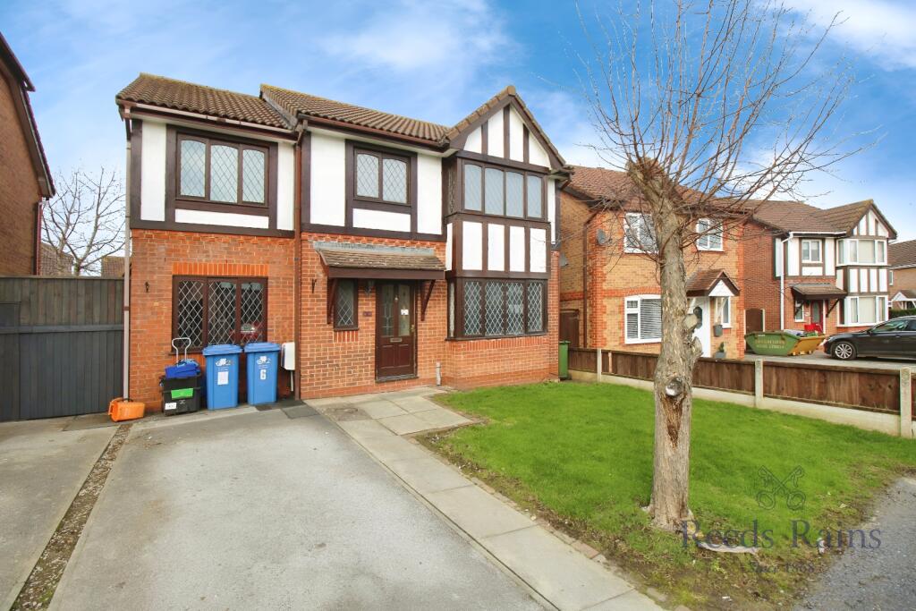 4 bedroom detached house