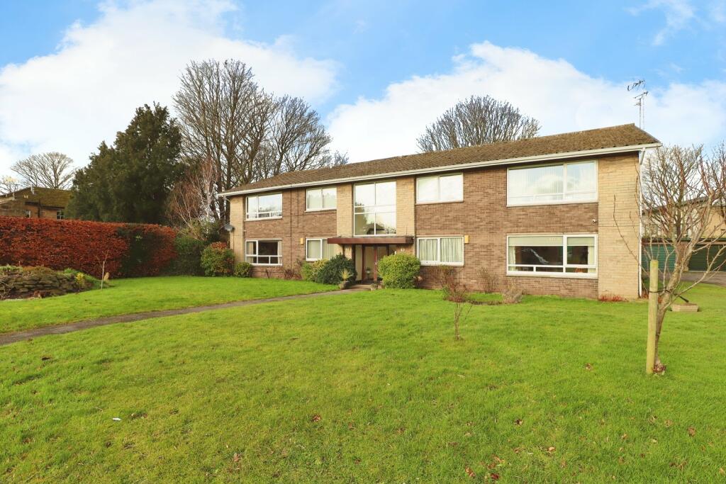 2 bedroom apartment for sale in Moss Close, Wickersley, Rotherham