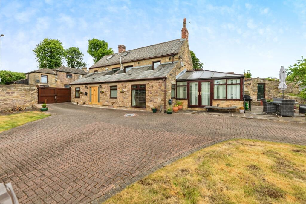 Main image of property: Doncaster Road, Hooton Roberts, Rotherham, South Yorkshire, S65