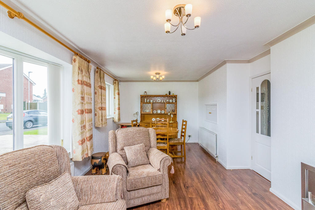 2 bedroom bungalow for sale in Bramley Grange Crescent, Bramley