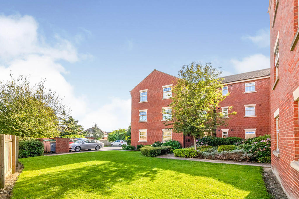 2 bedroom apartment for sale in Blue Mans Way, Catcliffe, Rotherham