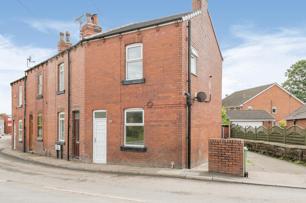 2 bedroom end of terrace house for sale in New Road, Carlton, Wakefield