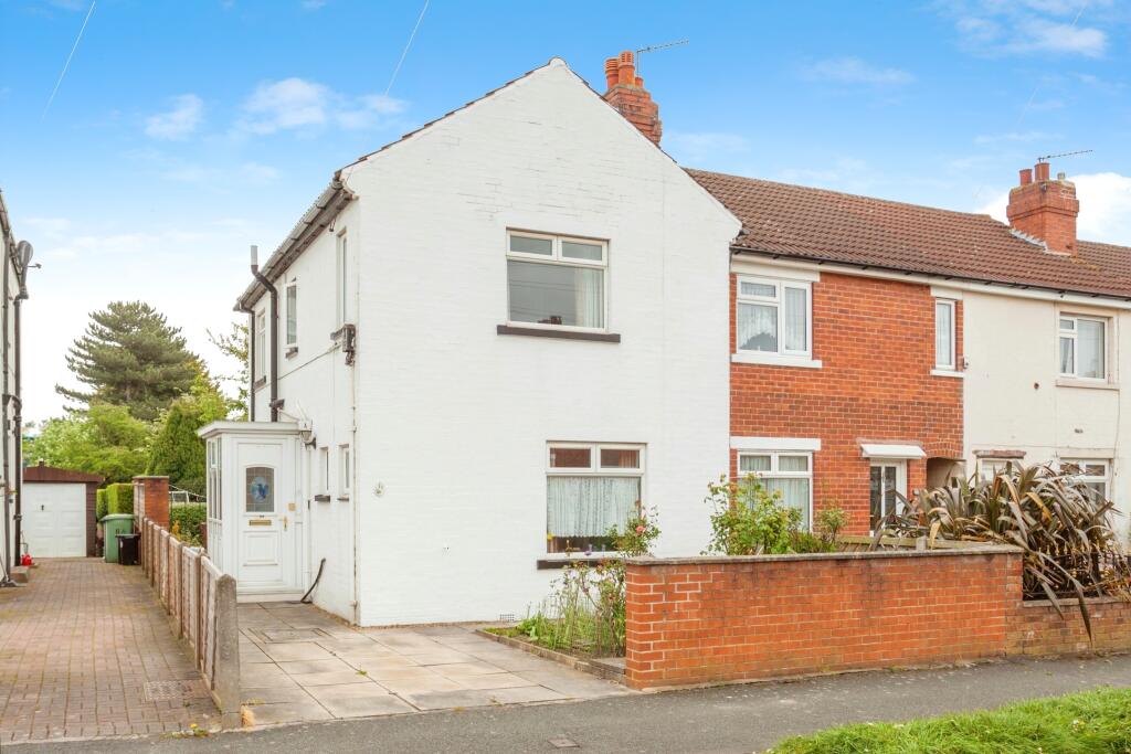 3 bedroom end of terrace house for sale in Willans Avenue, Rothwell
