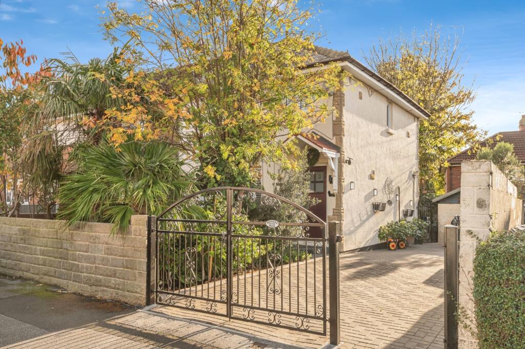 Main image of property: Sissons Road, Leeds, West Yorkshire, LS10