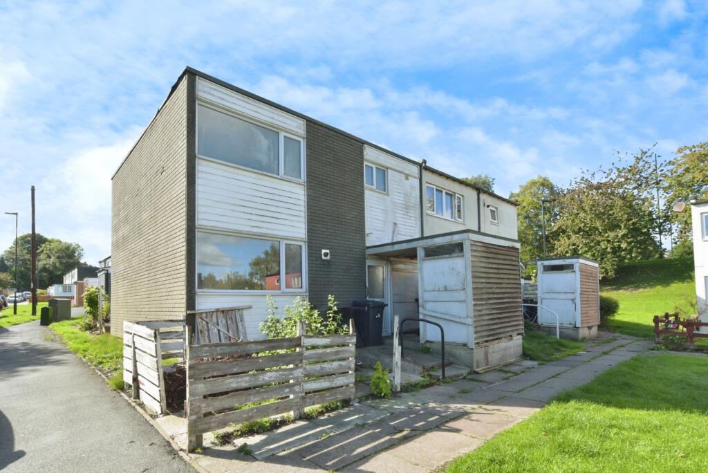 Main image of property: Crossland Place, Sheffield, South Yorkshire, S12