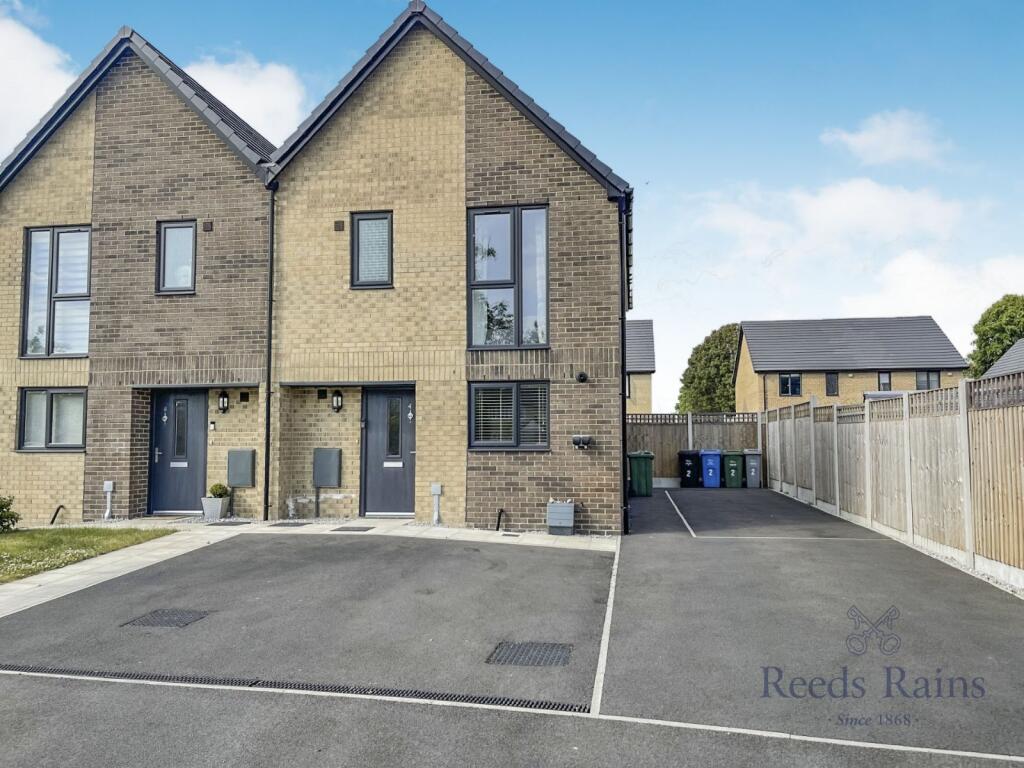 Main image of property: Daffodil Close, Partington, Manchester, Greater Manchester, M31