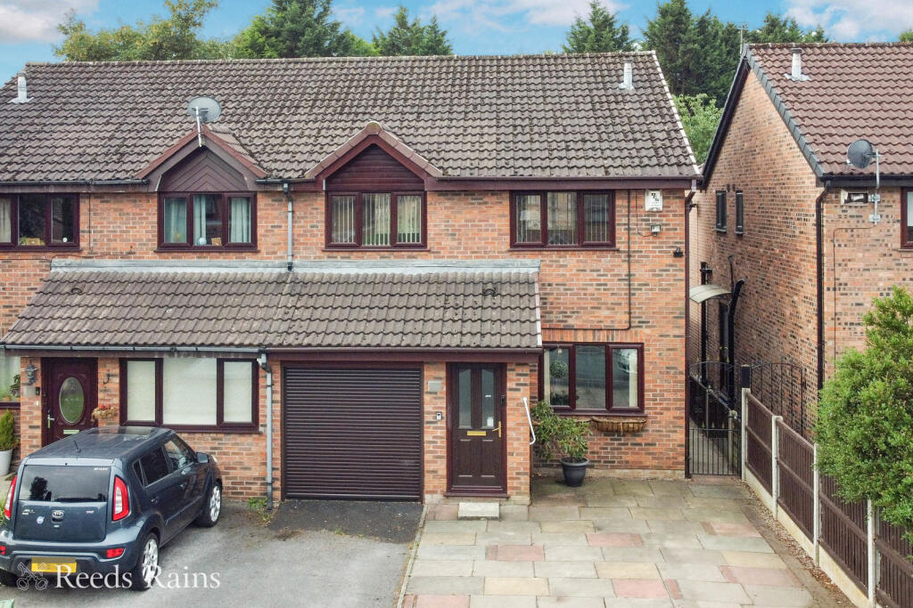 Main image of property: Pimmcroft Way, Sale, Greater Manchester, M33