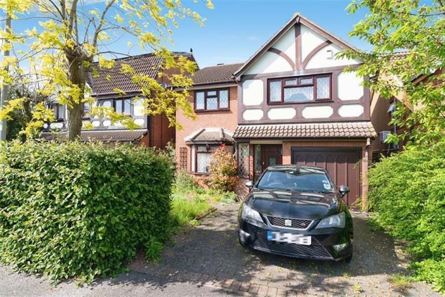 4 bedroom detached house for sale in Bark Burr Road, Chafford Hundred