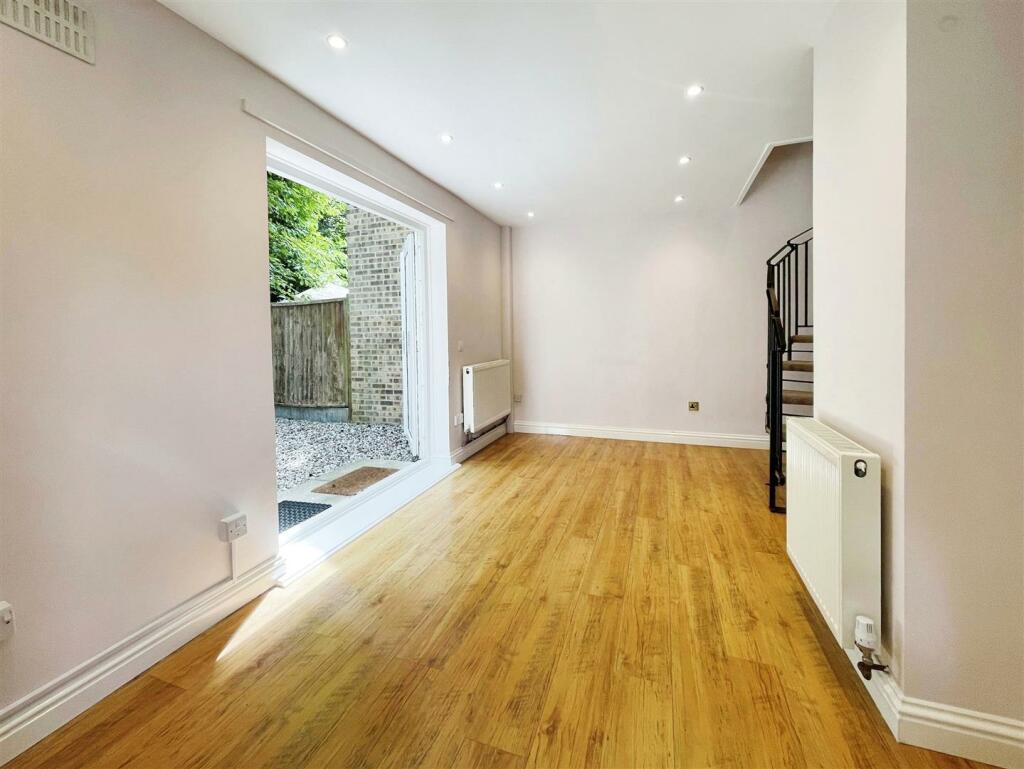 1 bedroom house for rent in Pagette Way, Badgers Dene, Grays, RM17