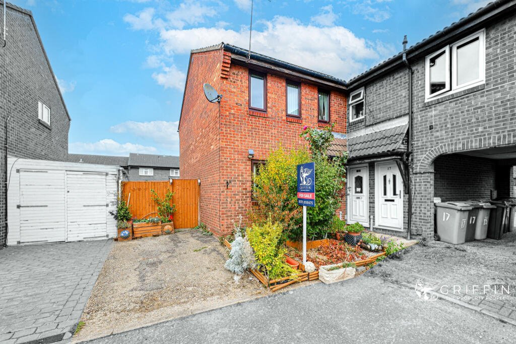Main image of property: Dryden Place, Tilbury, RM18