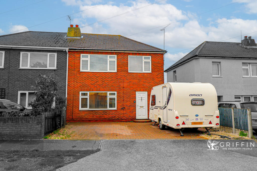 Main image of property: Kent View, Aveley, South Ockendon, RM15