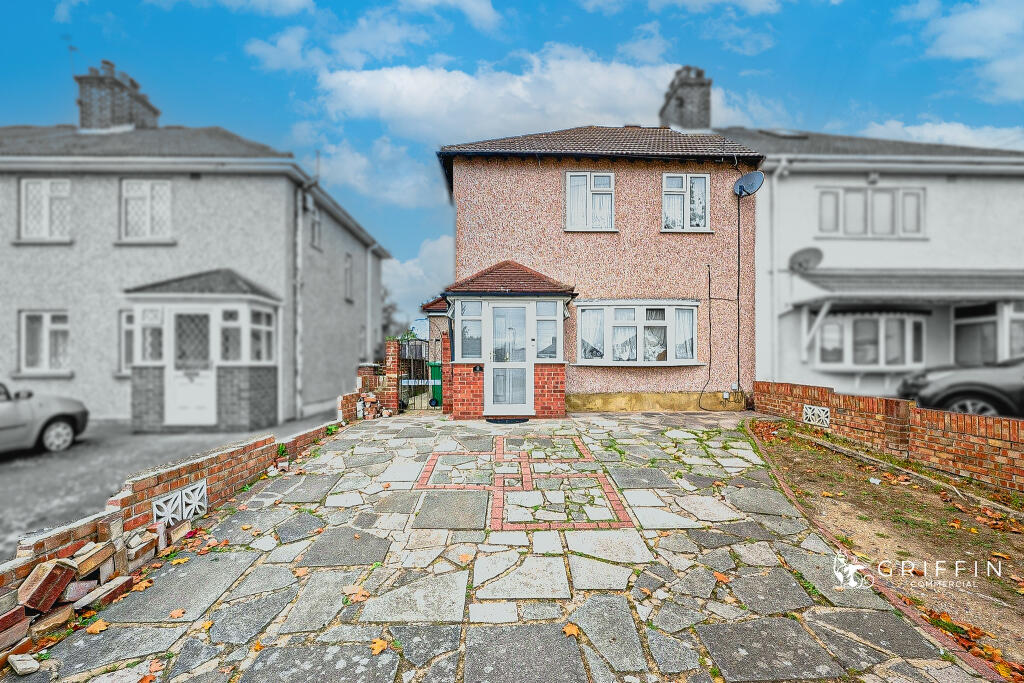 Main image of property: Wallace Road, Grays, RM17