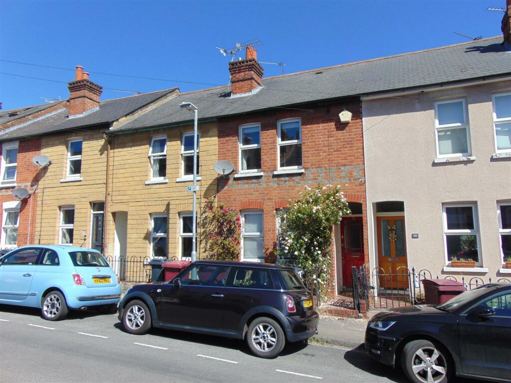 2 bedroom house for rent in Edgehill Street, Reading,, RG1