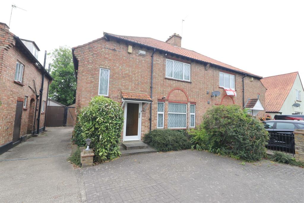 Main image of property: Hatch Lane, Harmondsworth, West Drayton