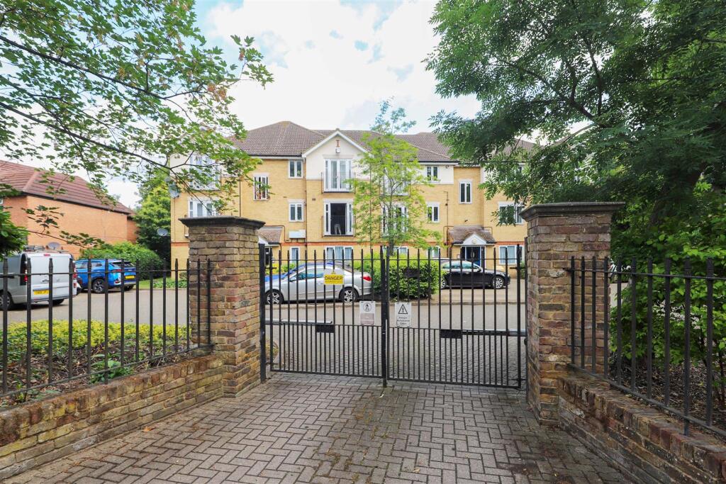 Main image of property: 191 Station Road, West Drayton