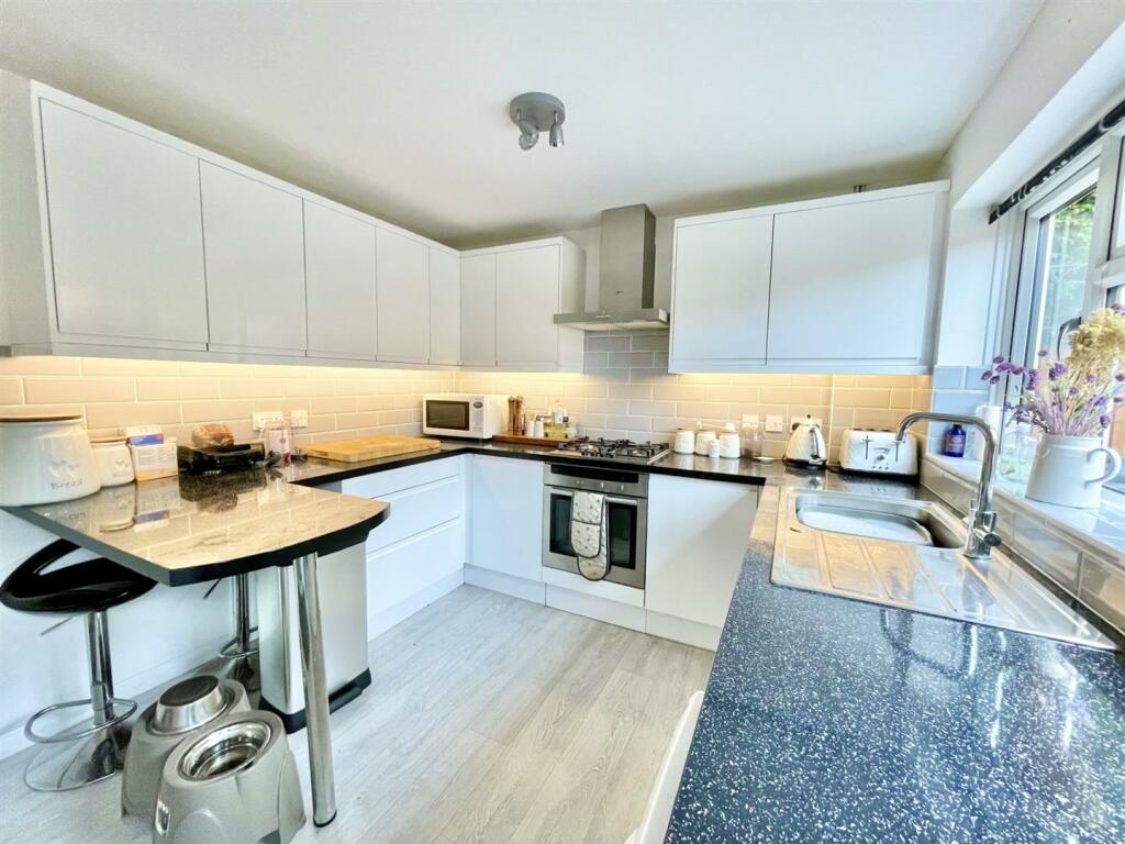 Additional property image - The Fairway, Newhaven