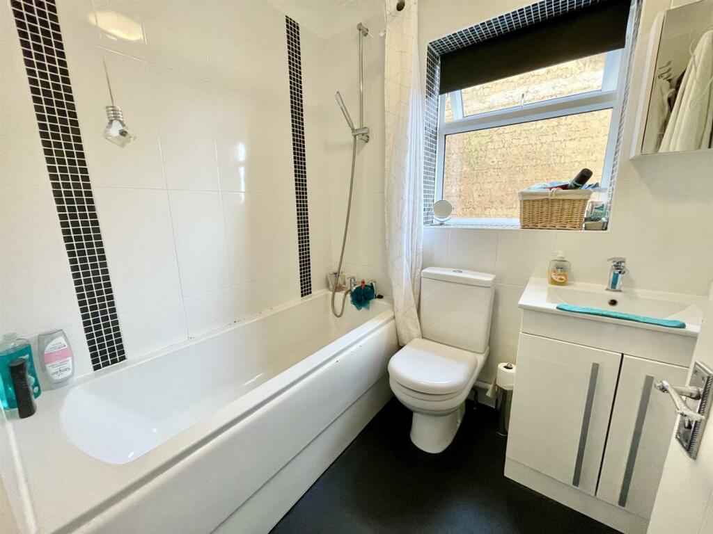 Additional property image - The Fairway, Newhaven