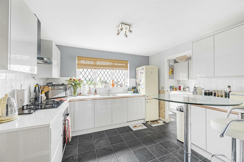 Additional property image - Hill Top Way, Newhaven