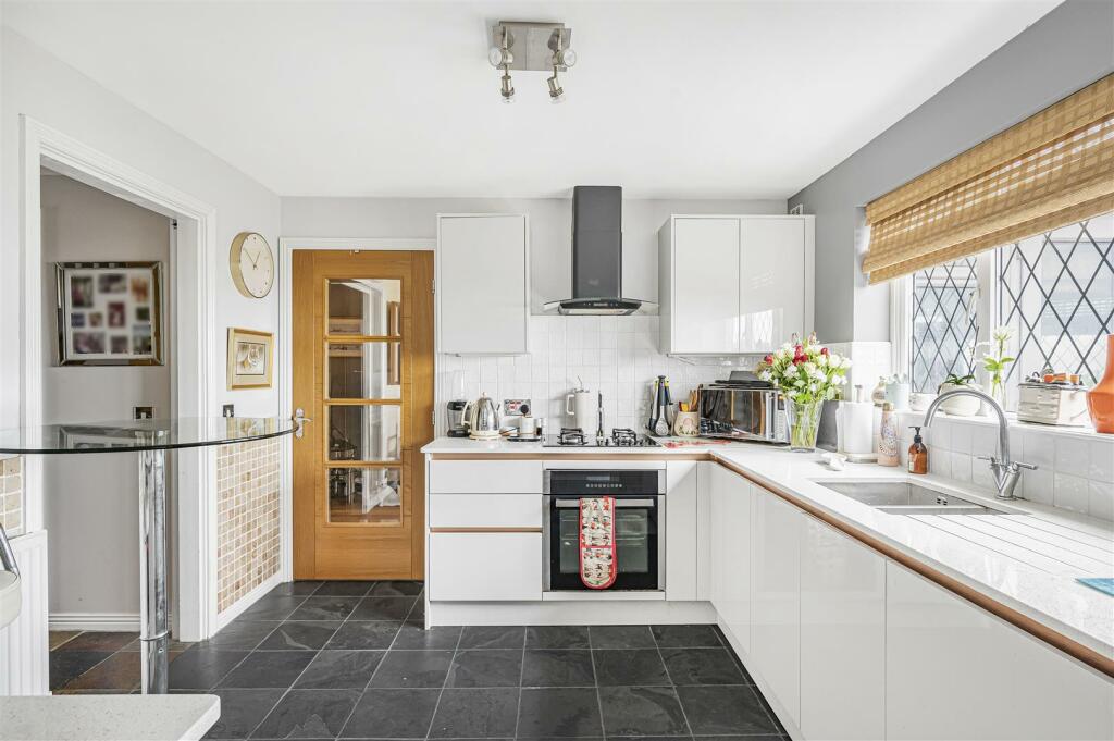 Additional property image - Hill Top Way, Newhaven