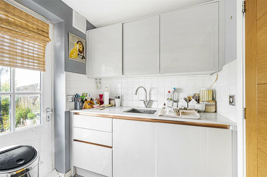 Additional property image - Hill Top Way, Newhaven