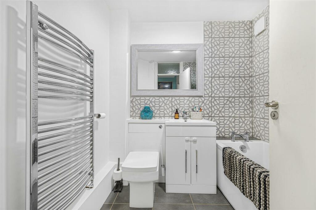 Additional property image - South Coast Road, Peacehaven