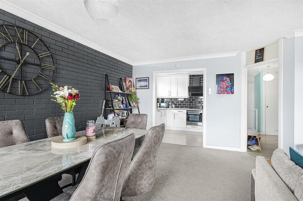 Additional property image - South Coast Road, Peacehaven