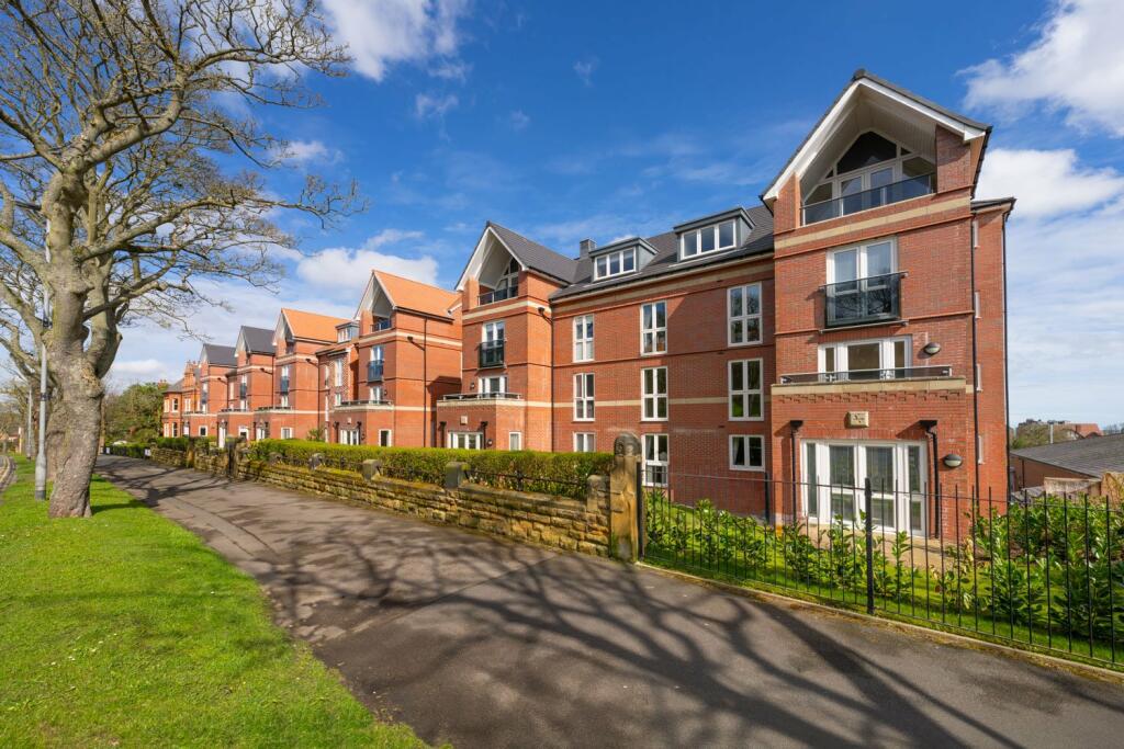 2 bedroom apartment for sale in Filey Road, Scarborough, North