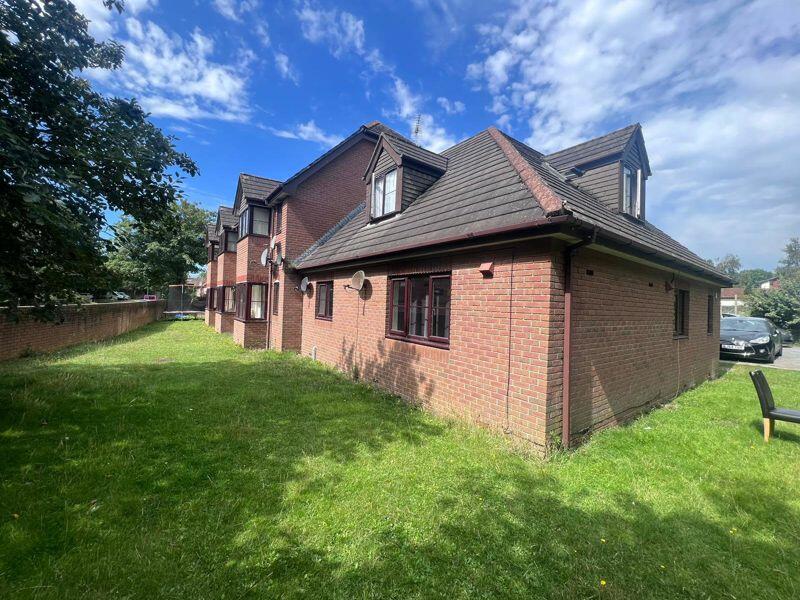 1 bedroom flat for sale in Preston Court, Sandford Lane, Wareham, BH20