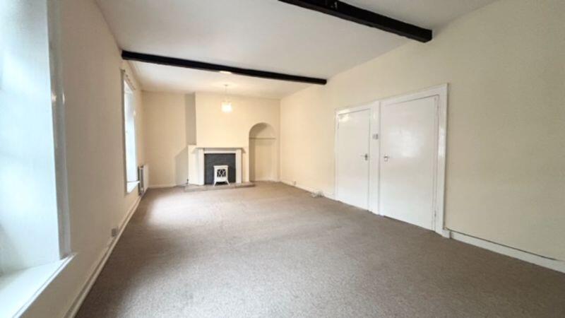 Main image of property: LARGE MAISONETTE TO LET IN WAREHAM TOWN CENTRE